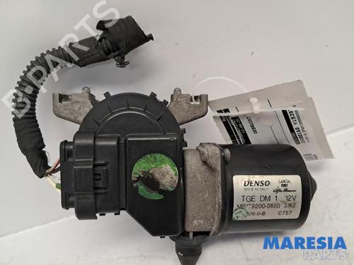 Front wiper motor FIAT 500 (312_) 1.2 (312AXA1A) | BP31444736M29