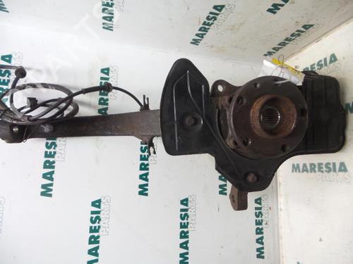 Used Right front steering knuckle ALFA ROMEO 156 Sportwagon (932_) 2.5 V6 24V (932A1) (190 hp) 31520257