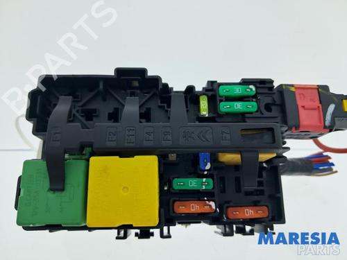Used Fuse box Fuse box PEUGEOT 3008 II SUV (MC_, MR_, MJ_, M4_) Hybrid (224 hp) 32485114 32485114
