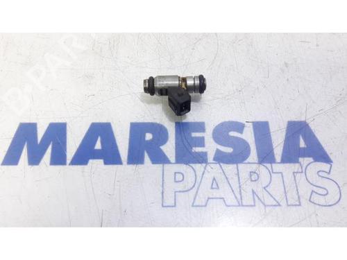 Used Injector FIAT 500 (312_) 1.2 (312AXA1A) (69 hp) 31431535