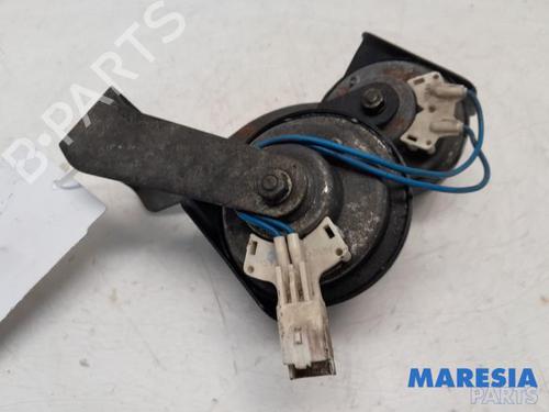 Used Horn PEUGEOT 308 II (LB_, LP_, LW_, LH_, L3_) 1.6 BlueHDi 120 (120 hp) 31414065