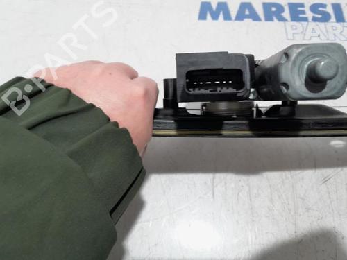 Front right window mechanism PEUGEOT EXPERT Van (V_) 2.0 BlueHDi 180 | BP31517297C23 