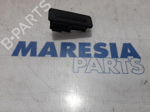 Used Tailgate handle CITROËN C4 CACTUS 1.6 BlueHDi 100 (99 hp) 31457432