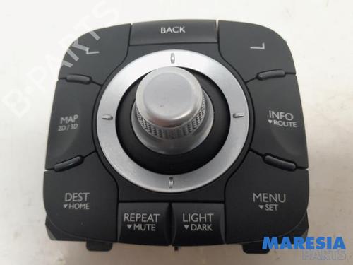 Used Control unit RENAULT SCÉNIC III (JZ0/1_) 1.4 16V (JZ0F, JZ1V) (131 hp) 31419700