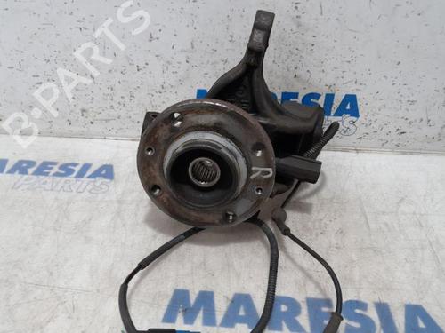 Right front steering knuckle CITROËN C4 CACTUS 1.2 VTi 82 | BP31385549M26