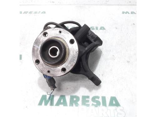 Used Left front steering knuckle CITROËN C3 II (SC_) 1.6 HDi (92 hp) 31427022