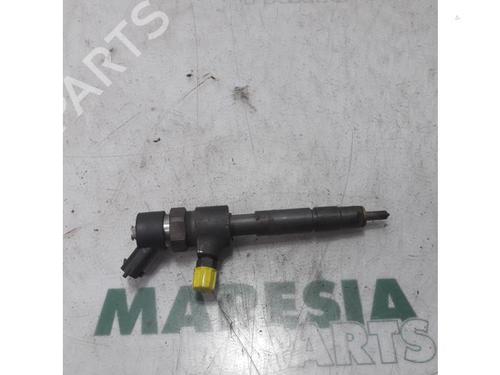 Used Injector FIAT PUNTO (188_) 1.9 JTD 80 (188.237, .257, .337, .357) (80 hp) 31435204
