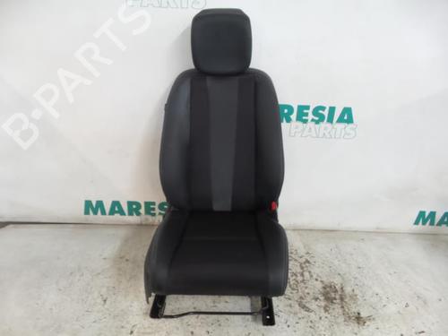 Used Right front seat RENAULT MEGANE III Hatchback (BZ0/1_, B3_) 1.5 dCi (BZ09, BZ0D, BZ1W, BZ29, BZ14) (110 hp) 31447898