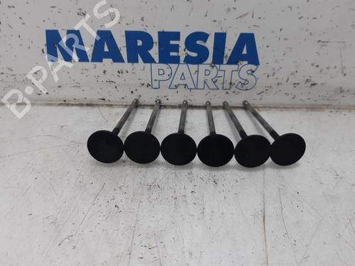 Used Cylinder head FIAT DUCATO Van (250_) 120 Multijet 2,3 D (120 hp) 31515178