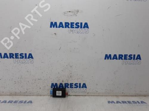 Used Electronic module PEUGEOT 307 CC (3B) 2.0 16V (136 hp) 31495473