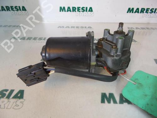 Used Front wiper motor RENAULT TWINGO I (C06_) 1.2 (C066, C068) (58 hp) 31435397
