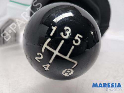 Gear lever FIAT 500 (312_) 1.2 (312AXA1A) | BP31482105M90