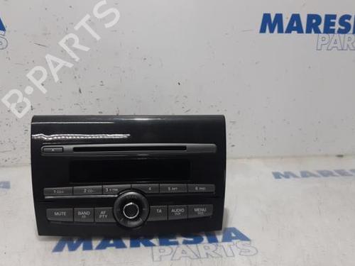 Used Radio FIAT BRAVO II (198_) 1.4 (198AXA1B) (90 hp) 31487378