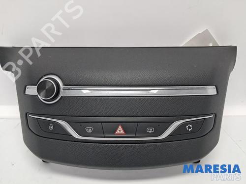 Used Radio Radio PEUGEOT 308 SW II (LC_, LJ_, LR_, LX_, L4_) 1.6 BlueHDi 120 (120 hp) 39896643 39896643