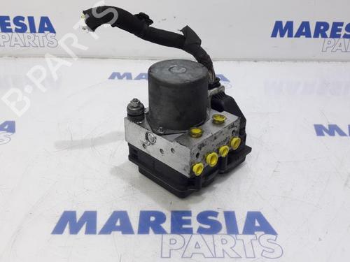 Used ABS pump CITROËN C5 III Break (RW_) 2.0 i 16V (RWRFJC, RWRFJF) (140 hp) 31535017