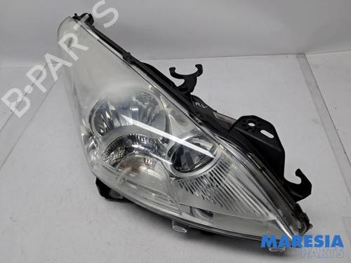 Used Right headlight PEUGEOT 3008 I MPV (0U_) 1.6 VTi (120 hp) 31521130