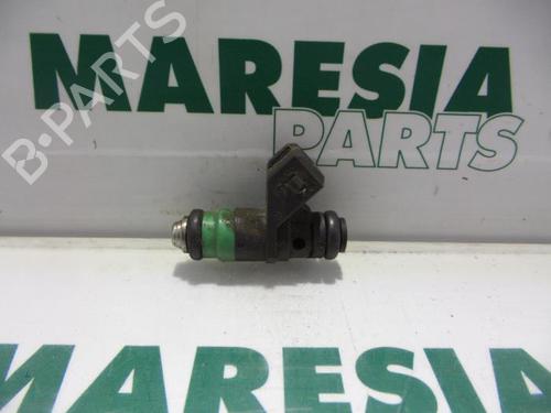 injector-renault-laguna-ii-grandtour-kg01_-2001-2002-2003-2004-2005-2006-2007-31535117 main image