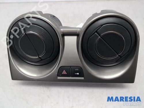Used Air vent ALFA ROMEO MITO (955_) 1.4 (955AXB1B, 955.AXF1B) (95 hp) 31393608
