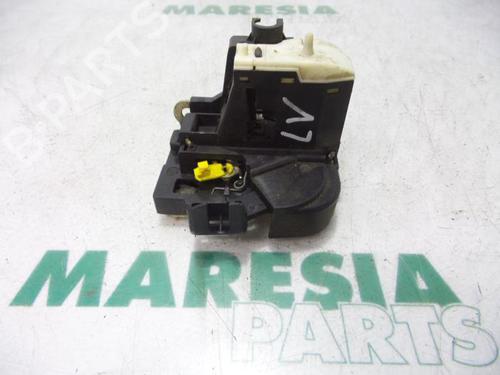 electronic-module-renault-clio-ii-bb_-cb_-1998-1999-2000-2001-2002-2003-2004-2005-2006-2007-2008-2009-2010-2011-2012-2013-2014-2015-2016-31392647 main image