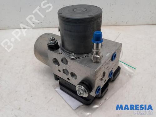 Used ABS pump RENAULT ZOE (BFM_) ZOE (BFMD) (109 hp) 31445872