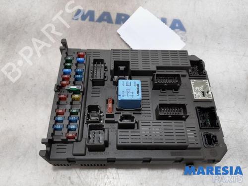 Fuse box CITROËN C5 I Break (DE_) 3.0 V6 (DEXFXC, DEXFXF) | BP31484768E1