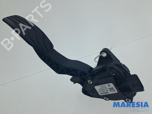 Used Pedal Pedal RENAULT KADJAR (HA_, HL_) 1.2 TCe 130 (HLMR) (130 hp) 39690218 39690218