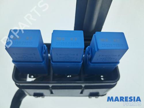 Fuse box RENAULT KADJAR (HA_, HL_) 1.2 TCe 130 (HLMR) | BP39690215E1 - Image 4