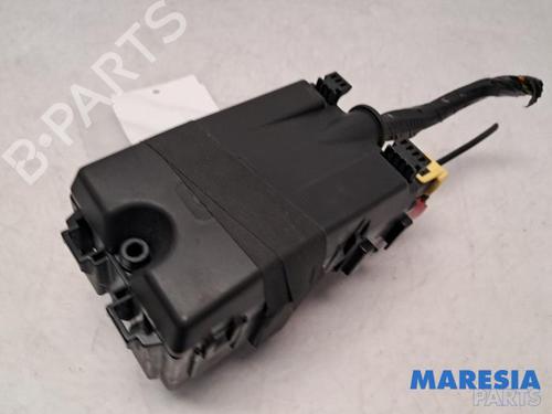 Fuse box PEUGEOT 2008 I (CU_) 1.2 VTi | BP31514561E1