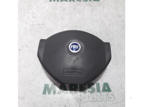 Used Driver airbag FIAT PANDA (169_) 1.2 (169.AXB11, 169.AXB1A) (60 hp) 31418529