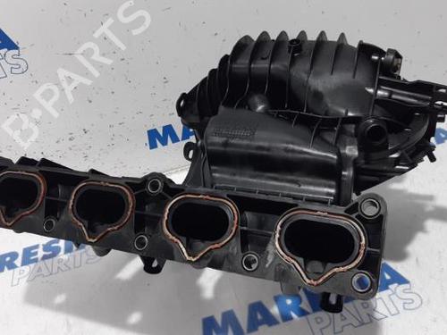 Injection rail PEUGEOT 307 CC (3B) 2.0 16V | BP31536246M98 - Image 2