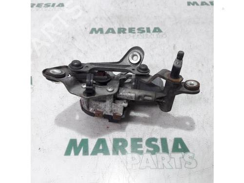Used Front wiper motor PEUGEOT 407 SW (6E_, 6D_) 2.2 16V (163 hp) 31526254