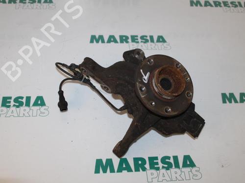 Used Right front steering knuckle RENAULT MEGANE III Grandtour (KZ0/1) 1.5 dCi (KZ0C, KZ1A) (90 hp) 31487281