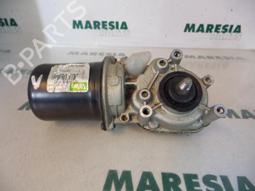 Used Front wiper motor RENAULT GRAND SCÉNIC II (JM0/1_) 1.5 dCi (JM1E) (106 hp) 31466927