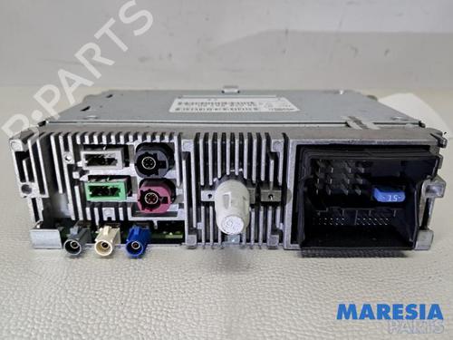 Used Radio PEUGEOT 308 II (LB_, LP_, LW_, LH_, L3_) 1.6 THP 125 (125 hp) 32012067