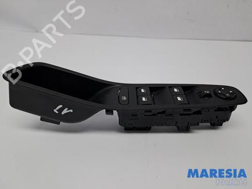 Used Switch OPEL GRANDLAND / GRANDLAND X (A18, P1UO) 1.2 (75) (131 hp) 31390244