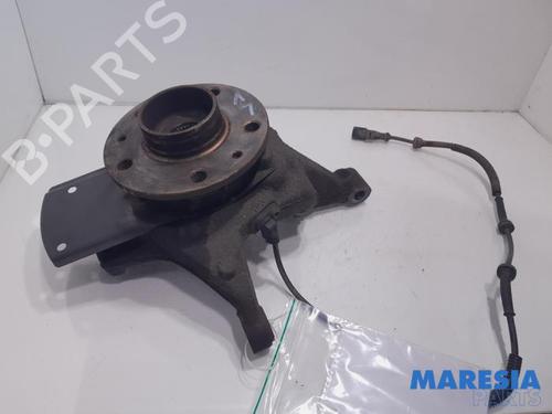 Used Left front steering knuckle RENAULT TRAFIC III Van (FG_) 1.6 dCi 95 (FGMJ, FGMR) (95 hp) 31510045