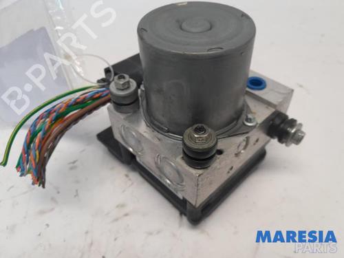 Used ABS pump PEUGEOT 3008 I MPV (0U_) 1.6 VTi (120 hp) 31462572