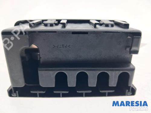 fuse-box-peugeot-207-cc-wd_-2007-2008-2009-2010-2011-2012-2013-2014-2015-36880075 main image