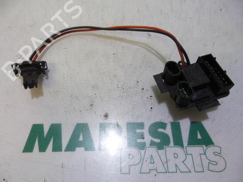 Used Electronic sensor RENAULT CLIO II (BB_, CB_) 1.6 16V (BB01, BB0H, BB0T, BB14, BB1D, BB1R, BB2KL, BB3G... (107 hp) 31483824