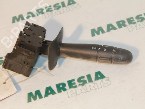 Used Steering column stalk RENAULT MEGANE I Coach (DA0/1_) 1.4 16V (DA0D, DA1H, DA0W, DA10) (95 hp) 31482433