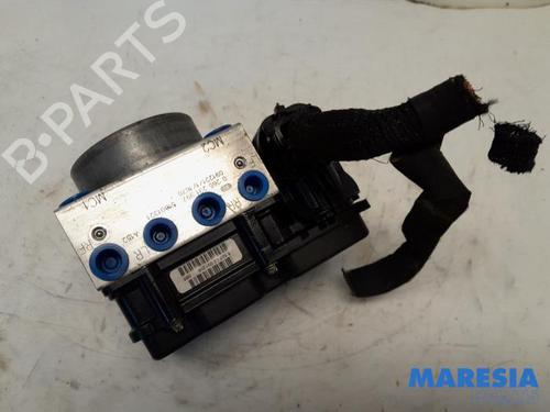 Used ABS pump FIAT FIORINO Box Body/MPV (225_) 1.3 D Multijet (225BXD1A, 225BXB1A, 225BXB11) (75 hp) 31418956