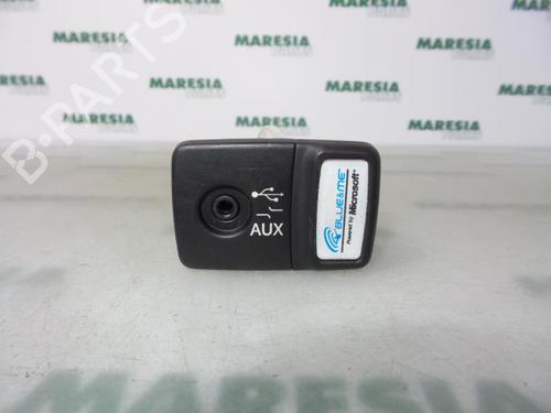 Used Radio FIAT PUNTO (199_) 0.9 Twinair Turbo (86 hp) 31400199