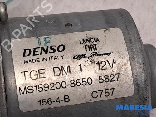 Front wiper motor FIAT 500 (312_) 0.9 (312AXN1A) | BP31462415M29