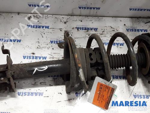 right-front-shock-absorber-renault-scenic-i-mpv-ja01_-fa0_-1999-2000-2001-2002-2003-2004-2005-2006-2007-2008-2009-2010-31448643 main image