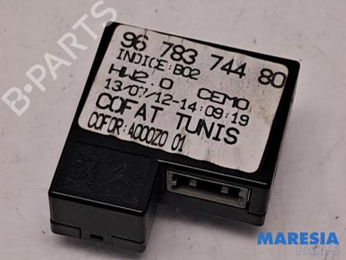 Used Electronic module PEUGEOT 208 I (CA_, CC_) 1.2 VTI 82 (82 hp) 31443628