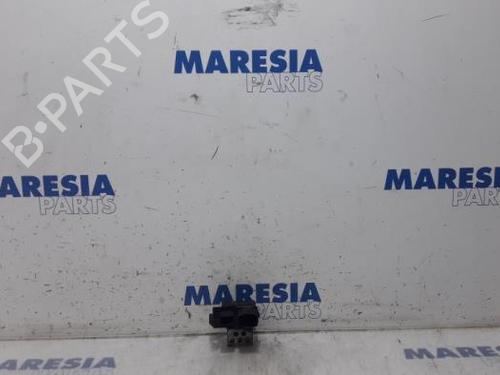 Used Electronic sensor PEUGEOT 308 SW II (LC_, LJ_, LR_, LX_, L4_) 1.6 BlueHDi 120 (120 hp) 31440265