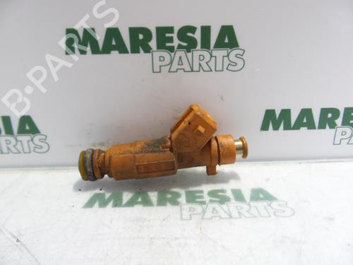 Used Injector ALFA ROMEO 156 (932_) 2.0 16V T.SPARK (932A2) (155 hp) 31493431