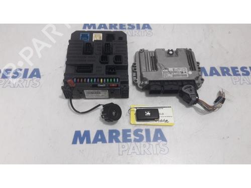 Used Engine control unit (ECU) PEUGEOT 308 SW I (4E_, 4H_) 1.6 HDi (90 hp) 31385605