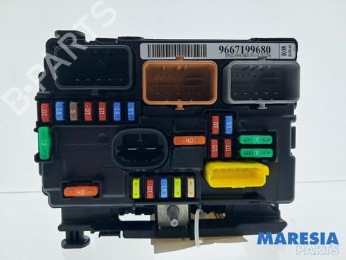 Used Fuse box CITROËN C3 II (SC_) 1.6 VTi 120 (120 hp) 32281248