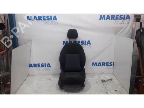 Used Right front seat PEUGEOT 208 I (CA_, CC_) 1.2 VTi 68 / PureTech 68 (68 hp) 31443687